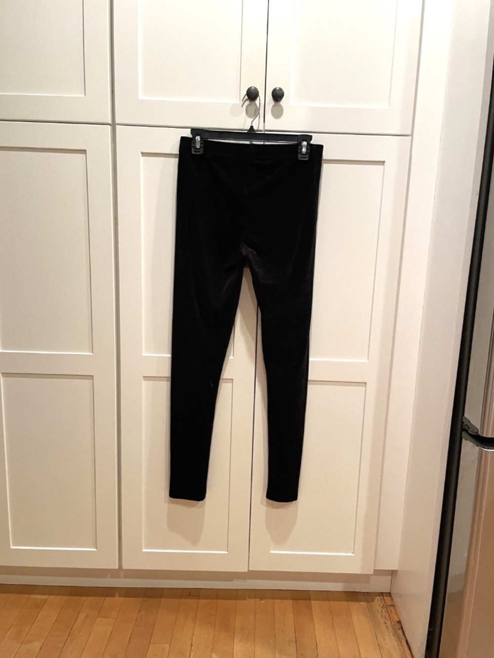 conceited. Black Velour Leggings Size 1X-2X - Picture 3 of 4